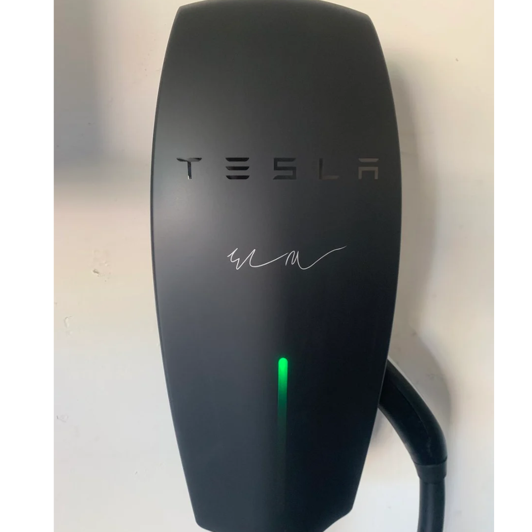 Tesla-Wall Connector Gen 2 Signature copy 22