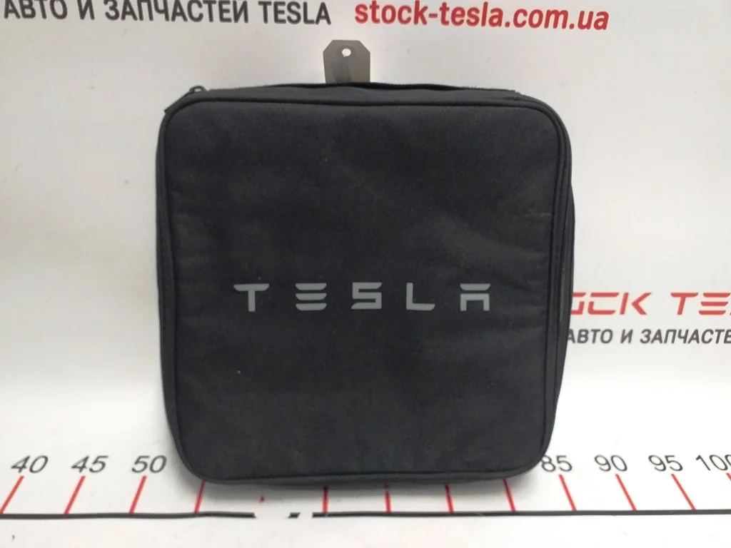 1126118-00-B_Чехол-сумка_зарядного_устройства_TESLA_{MX}_1126118-00-B_(1)
