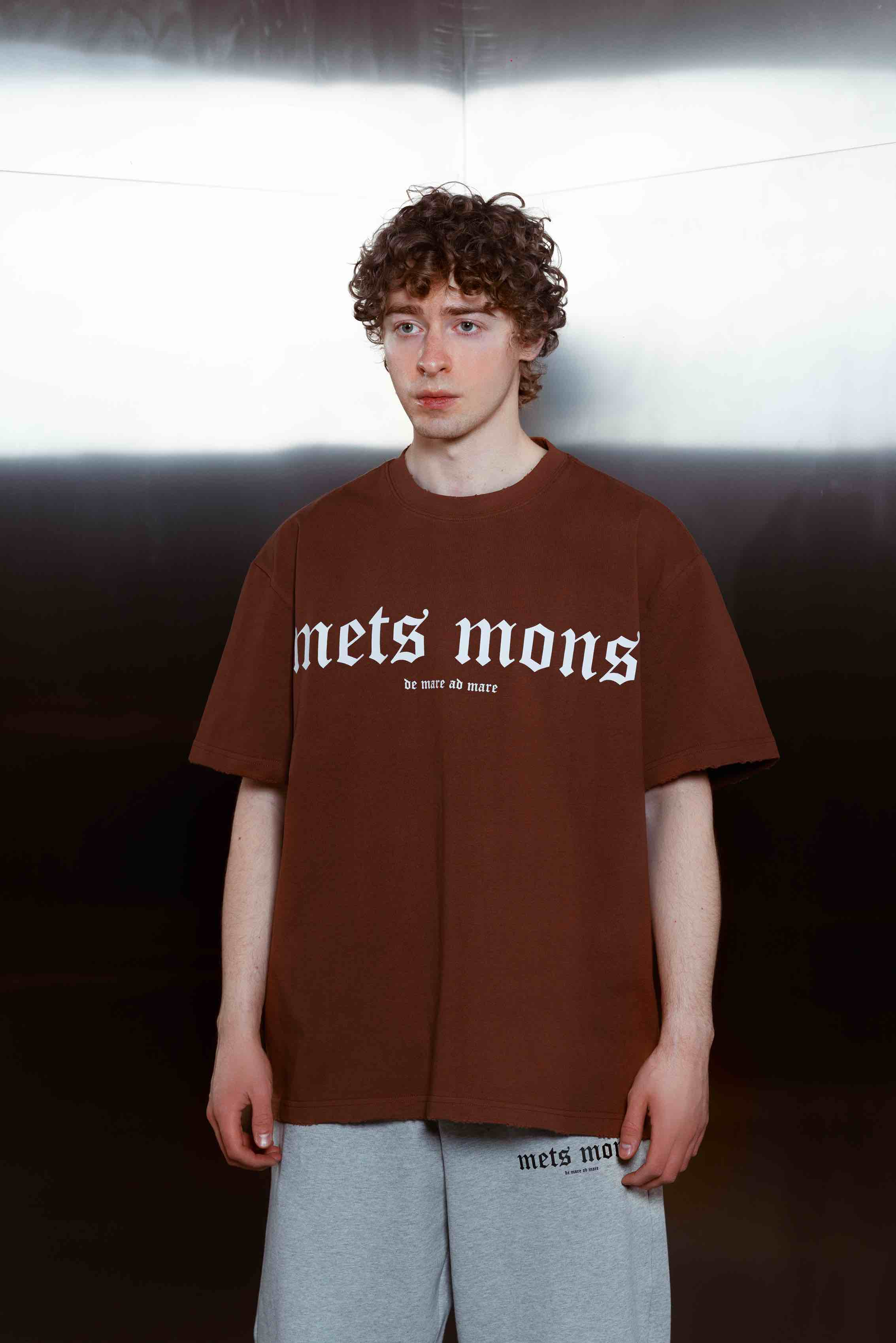 Mets Mons (posing) (62)_11zon